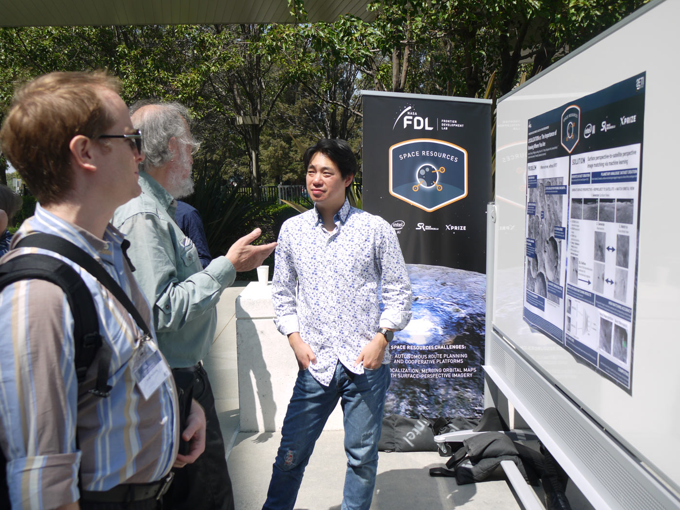 Image of a Space Resources team member presenting his team's research at Event Horizon 2018