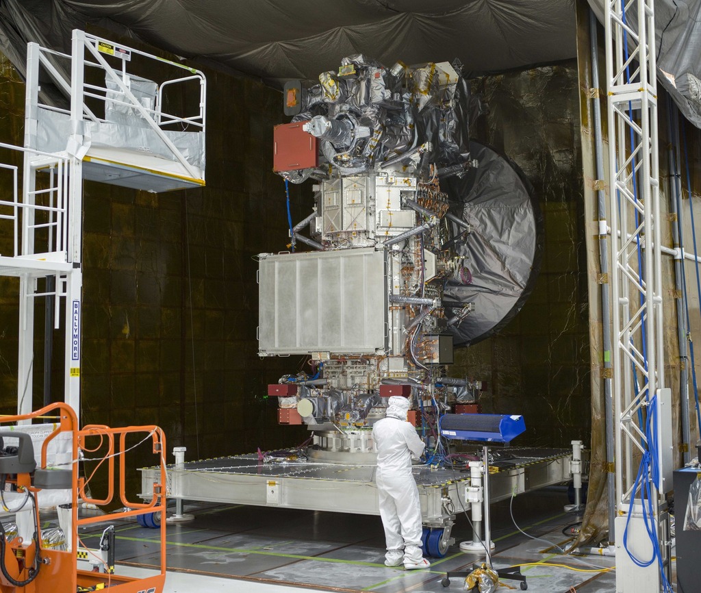 lab picture of the Europa Clipper