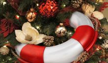 Image of a life preserver ring around a Christmas tree