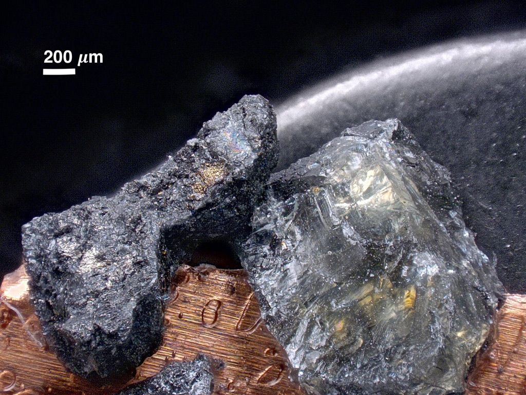 Small fragments of the Almahata Sitta meteorite 
