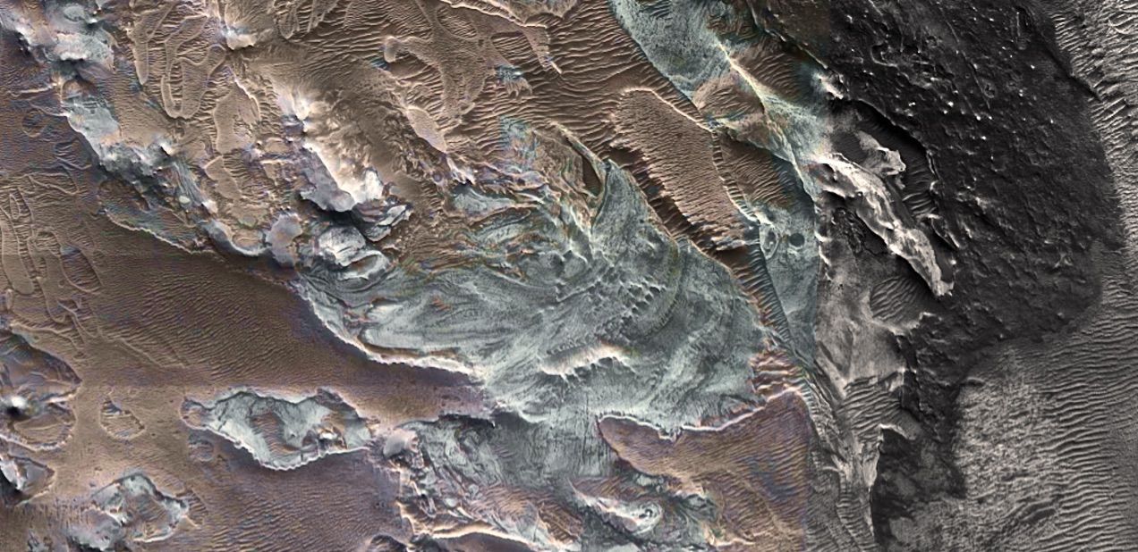 Figure 1: A Relict Glacier near Mars’ Equator. (NASA MRO HiRISE and CRISM false color composite. Lee et al. 2023).